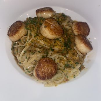 Osteria Vivo - Linguine with Scallops - Italian Near Me - Pembroke, Massachusetts Osteria Vivo - Linguine with Scallops - Italian Near Me - Pembroke, Massachusetts