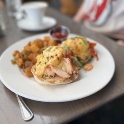 Harper's - Lobster Benedict