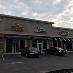 Smiles On Hurstbourne - Outside