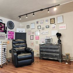 Black Lavish Salon