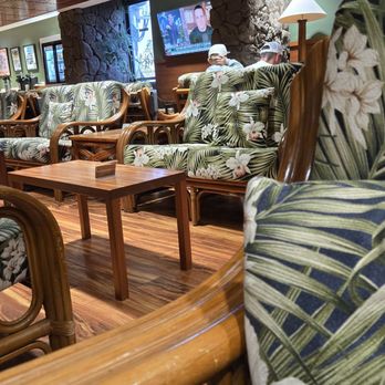 IASS Hawaii Lounge - Another view - Airport Lounges Near Me - Honolulu, Hawaii IASS Hawaii Lounge - Another view - Airport Lounges Near Me - Honolulu, Hawaii