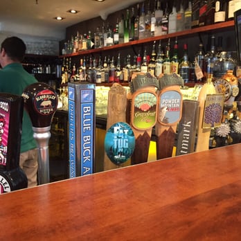 Beacon Pub & Eatery - Pubs Near Me - Whistler, British Columbia
