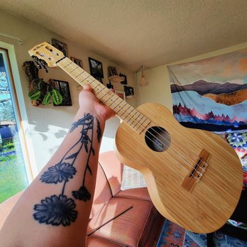 Music World - Kala Bamboo Tenor Ukelele KA-BMB-T - Musical Instruments & Teachers Near Me - Battle Ground, Washington