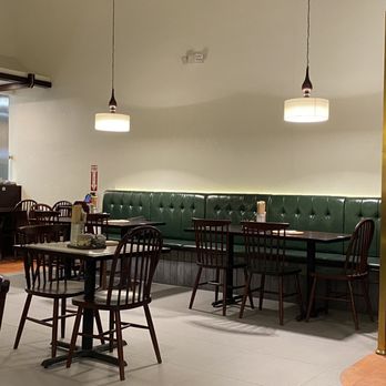 All About Pho - Very nice interior! - Vietnamese Near Me - Cerritos, California