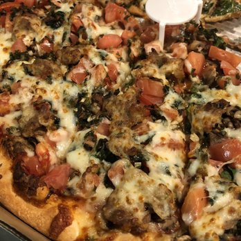 New York Pizza - Margherita with sausage and mushrooms - Pizza Near Me - Mountain View, California New York Pizza - Margherita with sausage and mushrooms - Pizza Near Me - Mountain View, California