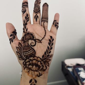 Sarahenna - Henna done on my left had after about 3 hours from sitting - Henna Artists Near Me - Kirkland, Washington Sarahenna - Henna done on my left had after about 3 hours from sitting - Henna Artists Near Me - Kirkland, Washington