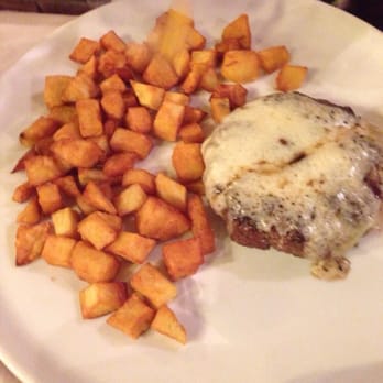 Can Sunyolet - Hamburguesa de ¡300 gramos! Mide tres dedos de alto. - Catalan Near Me - Martorell, B