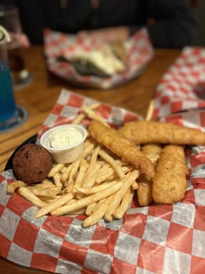 Blue Dog Tavern by null