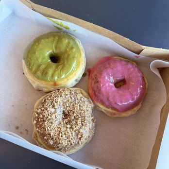 Oliboli Donuts - Matcha, Rasberry Lychee, Butter Pecan - Donuts Near Me - Tustin, California