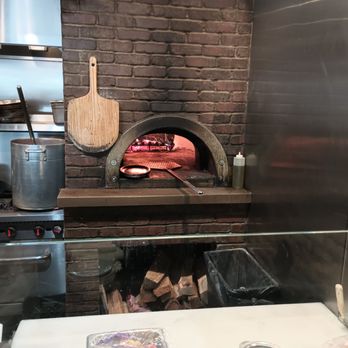 La Parra Restaurant & Bar - Stone pizza oven - Mediterranean Near Me - Berwyn, Illinois La Parra Restaurant & Bar - Stone pizza oven - Mediterranean Near Me - Berwyn, Illinois