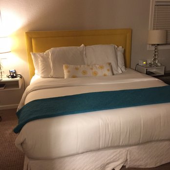 Lithia Springs Resort - Comfy bed - Resorts Near Me - Ashland, Oregon Lithia Springs Resort - Comfy bed - Resorts Near Me - Ashland, Oregon