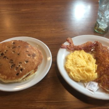 Denny's - American Near Me - Prescott Valley, Arizona