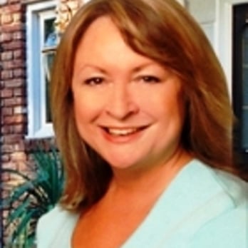 Marion Digre - Remax - Real Estate Agents Near Me - Oak Park, Illinois