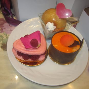 Masse's Pastries - Bakeries Near Me - Berkeley, California