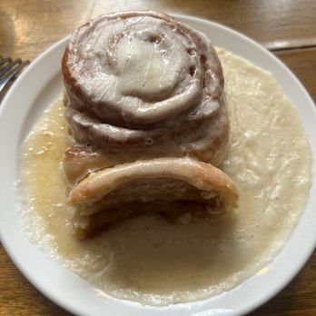 The Buzz Cafe - vegan cinnamon roll - Coffee & Tea Near Me - Kenosha, Wisconsin