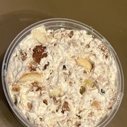 Cupcake Carnivale - Carrot cake banana pudding (banana pudding varieties change weekly)