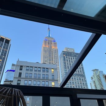Glass Ceiling Rooftop - Lounges Near Me - New York, New York Glass Ceiling Rooftop - Lounges Near Me - New York, New York