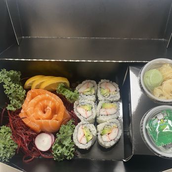 Crazy Sushi - Crazy sashimi Flower California roll - Sushi Bars Near Me - Union City, New Jersey