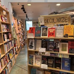 Green Apple Books on the Park - Interior