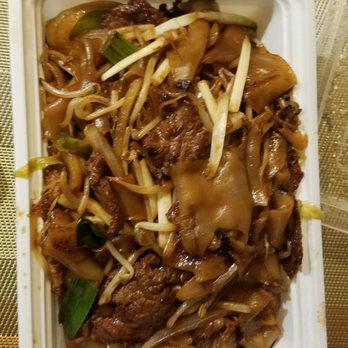Wo Kee Noodle - Beef Chow fun - Cantonese Near Me - Fresh Meadows, New York Wo Kee Noodle - Beef Chow fun - Cantonese Near Me - Fresh Meadows, New York