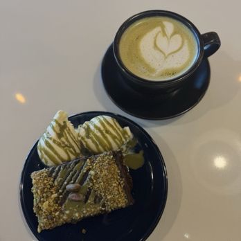 Haraz Coffee House Pflugerville - Coffee & Tea Near Me - Pflugerville, Texas