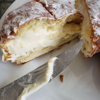 Bennison's Bakery - Inside cream cheese paczki - Bakeries Near Me - Evanston, Illinois Bennison's Bakery - Inside cream cheese paczki - Bakeries Near Me - Evanston, Illinois