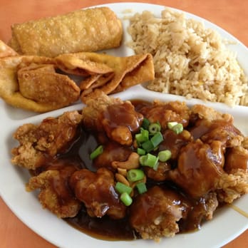 Canton Inn - Cashew Chicken Combo Meal - $5.50! - Chinese Near Me - Springfield, Missouri