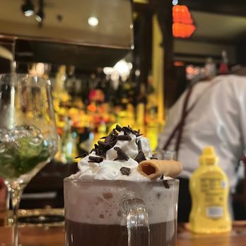 Old Ebbitt Grill - Thin Mint Melt - Bars Near Me - Washington, DC, District of Columbia Old Ebbitt Grill - Thin Mint Melt - Bars Near Me - Washington, DC, District of Columbia