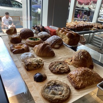True Loaf - The yummiest display - Bakeries Near Me - Miami Beach, Florida