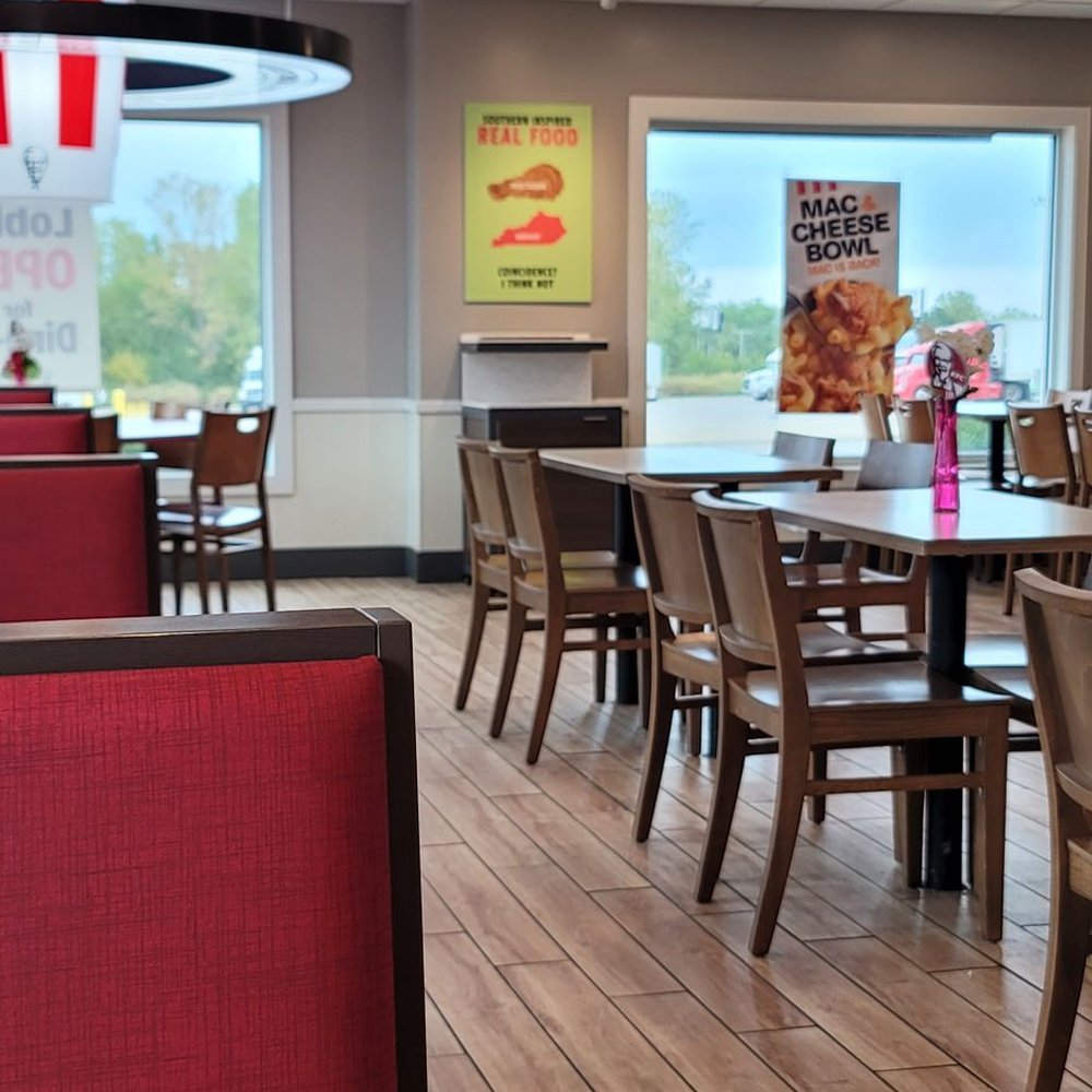 KFC - Easy walk from the QuikTrip truck parking lot right across the street. - Fast Food Near Me - Oak Grove, Missouri KFC - Easy walk from the QuikTrip truck parking lot right across the street. - Fast Food Near Me - Oak Grove, Missouri
