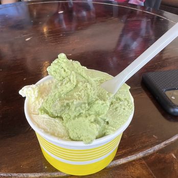 Fainting Goat Gelato - Green tea and vanilla - Coffee & Tea Near Me - Seattle, Washington