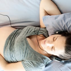 Rachel Yellin - Pregnancy, Birth & Beyond: An audio relaxation, preparation and support program for expecting and new parents.