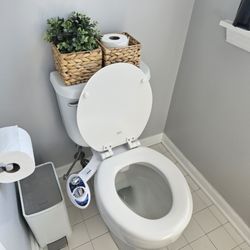 Joy's Cleaning Services - After cleaning bathroom