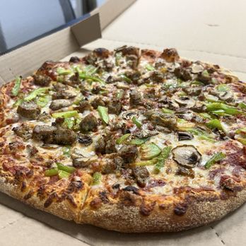 Domino’s Pizza - NY style with sausage, mushrooms and peppers - Pizza Near Me - Riverside, California Domino’s Pizza - NY style with sausage, mushrooms and peppers - Pizza Near Me - Riverside, California