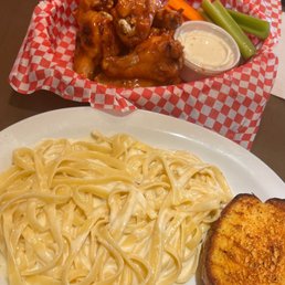 Famous Hot Wings