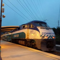 Sorrento Valley Coaster Station - 5:35 am Southbound Coaster from Sorrento Valley