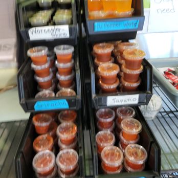Pine Tree Cafe - sauce selection - Breakfast & Brunch Near Me - Kailua-Kona, Hawaii