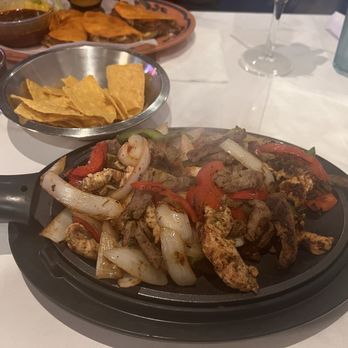 Plaza Azteca - Texas Fajita - Mexican Near Me - Newark, Delaware