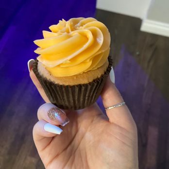 Simply Sweet Cupcakes - orange crème cupcake - Desserts Near Me - Snohomish, Washington