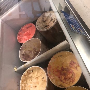 Scoops Ice Cream Shoppe - a variety of ice creams - Ice Cream & Frozen Yogurt Near Me - Madison, Indiana Scoops Ice Cream Shoppe - a variety of ice creams - Ice Cream & Frozen Yogurt Near Me - Madison, Indiana