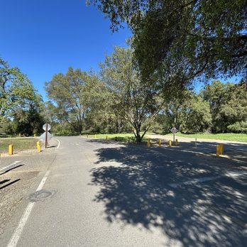 Rossmoor Bar - Parks Near Me - Rancho Cordova, California