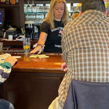 Francey Brady's - Irish Pub Near Me - Yonkers, New York