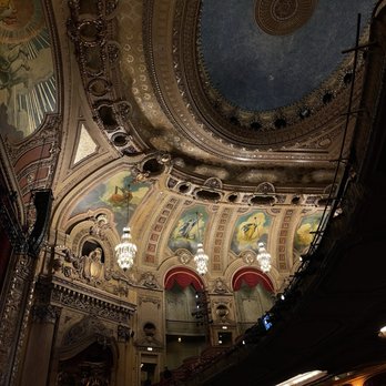 Chicago Theatre - Performing Arts Near Me - Chicago, Illinois Chicago Theatre - Performing Arts Near Me - Chicago, Illinois