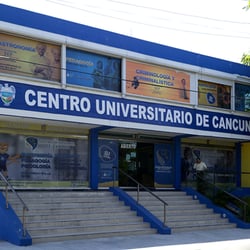 Centro Universitario de Cancún - Fachada