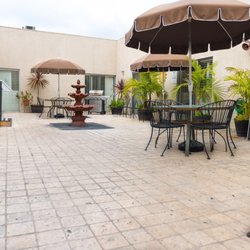 Bay Vista Healthcare & Wellness Centre - Large Outdoor Patio