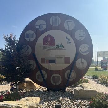 World's Largest Rocking Chair - World's Largest Token coin - Local Flavor Near Me - Casey, Illinois
