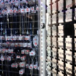 Lakewood Beauty Supply - Jewelries