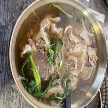 Pho Ngon - Pho with rare meat, brisket, and meatballs - Vietnamese Near Me - Lake Elsinore, California Pho Ngon - Pho with rare meat, brisket, and meatballs - Vietnamese Near Me - Lake Elsinore, California