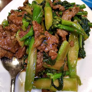 Sun Wah Bar-B-Que - Beef w/ Chinese brocolli - Barbeque Near Me - Chicago, Illinois Sun Wah Bar-B-Que - Beef w/ Chinese brocolli - Barbeque Near Me - Chicago, Illinois