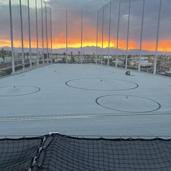 Atomic Golf - The grey course sucks , so hard to locate the ball after you hit it. No lights on the course either. Not a vibe - Sports Bars Near Me - Las Vegas, Nevada